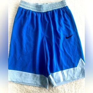 NWT NIKE Sz M Mens Blue Basketball Stock Dri-fit Crossover Shorts Standard fit